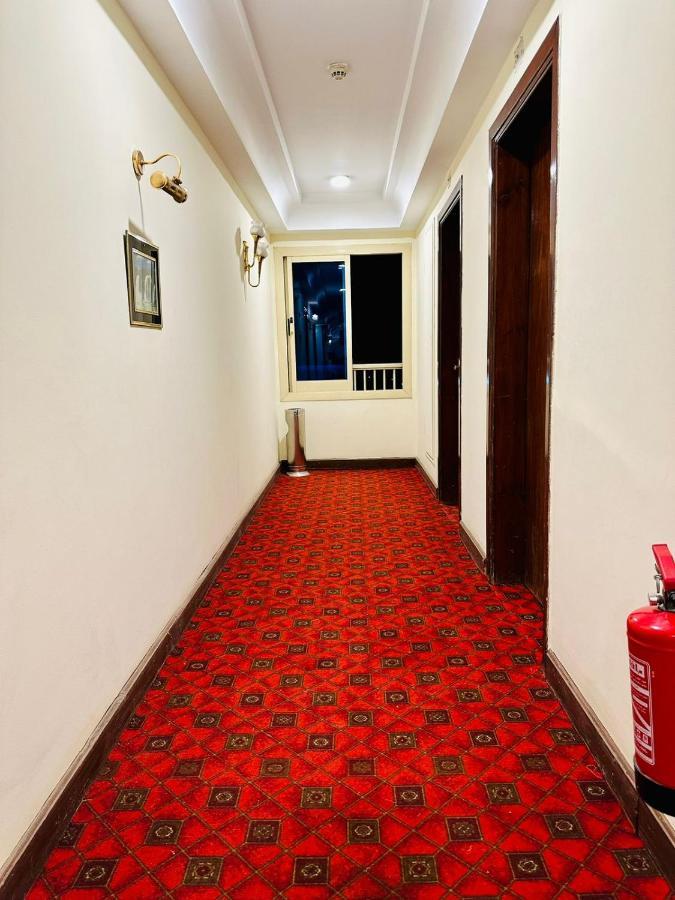 Queens Valley Hotel Луксор Экстерьер фото