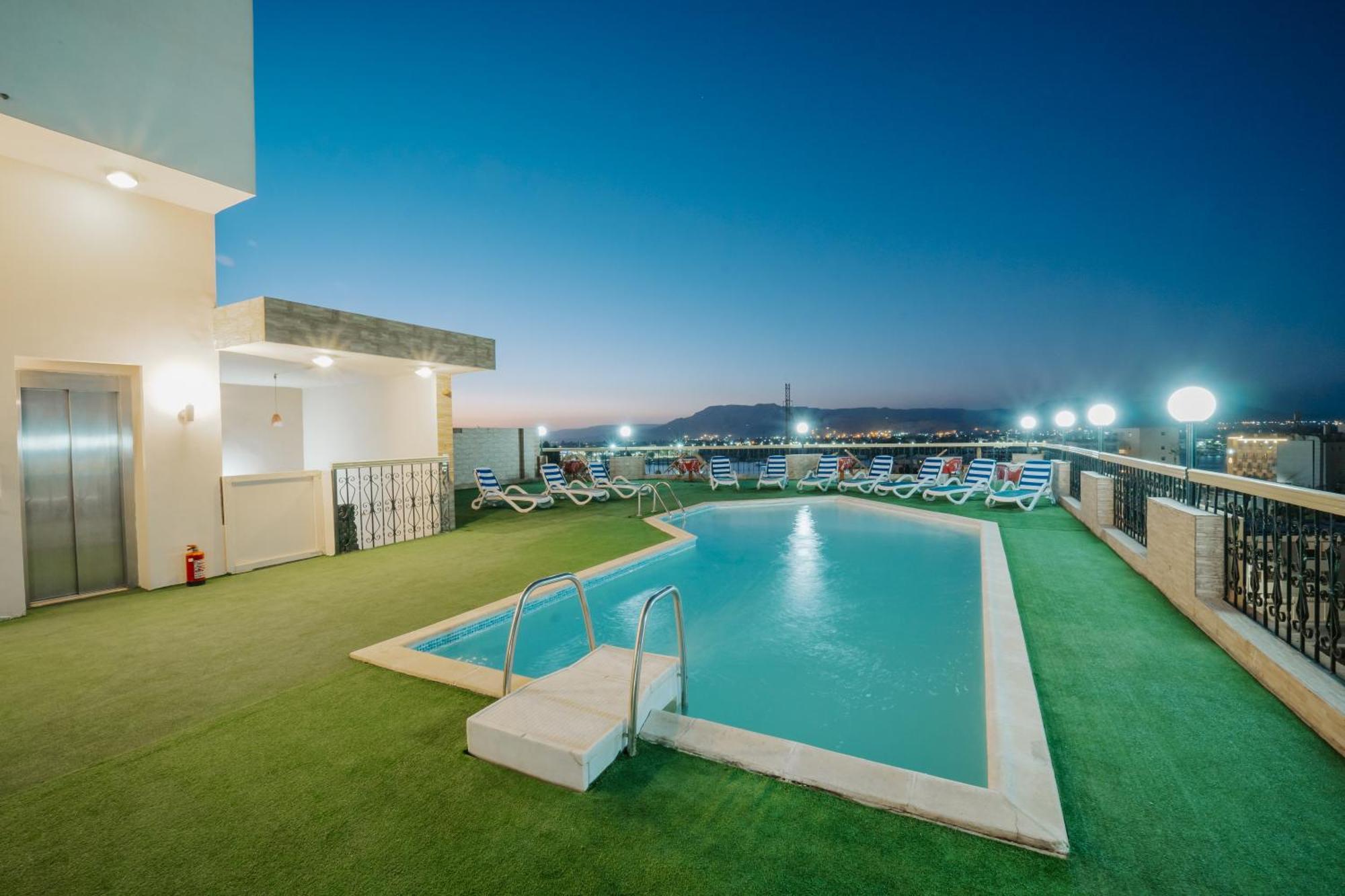 Queens Valley Hotel Луксор Экстерьер фото