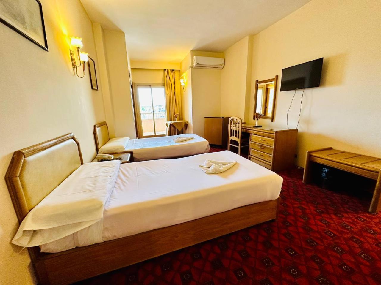 Queens Valley Hotel Луксор Экстерьер фото