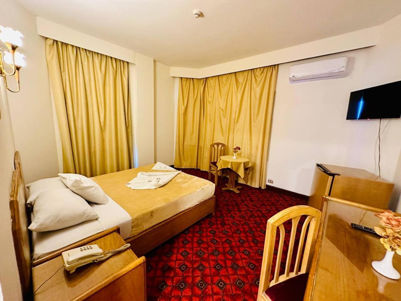 Queens Valley Hotel Луксор Экстерьер фото