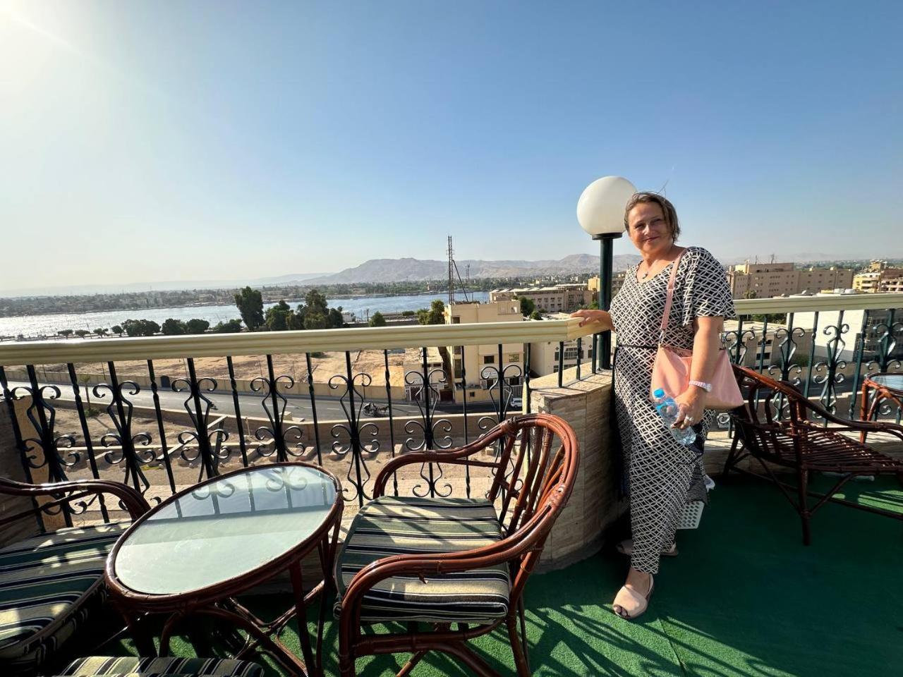 Queens Valley Hotel Луксор Экстерьер фото