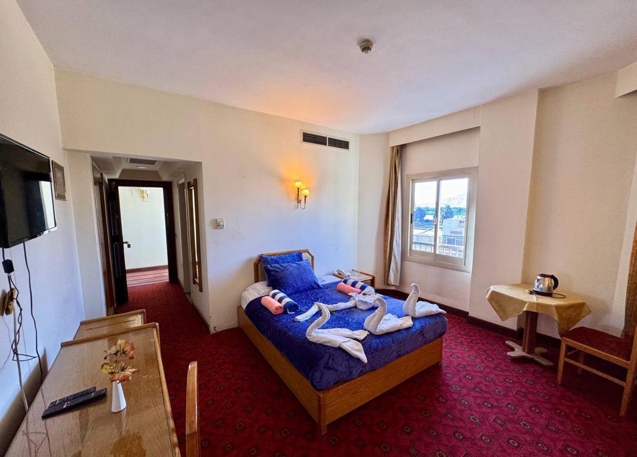 Queens Valley Hotel Луксор Экстерьер фото